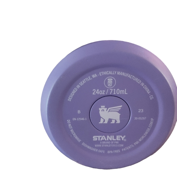 Stanley 24 oz. AeroLight IceFlow Bottle with Fast Flow Lid - Picture 3 of 3